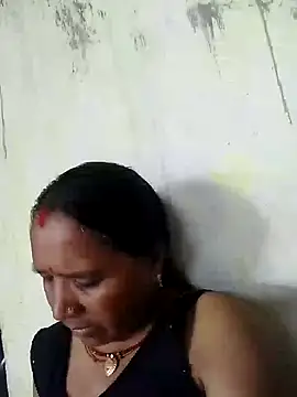 Snapshot of Loomaraj chatting on 2, 8, 2026 Loomaraj online show from 2, 8, 2026