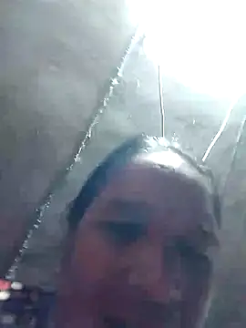 Snapshot of Loomaraj chatting on 5, 8, 2026 Loomaraj online show from 5, 8, 2026