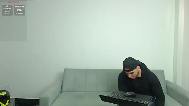 Snapshot of jhustin_marcius chatting on 4, 3, 2026 jhustin marcius online show from 4, 3, 2026