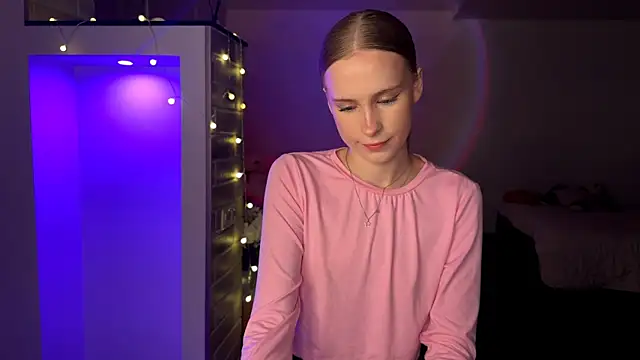 amily sunray online show from 13, 7, 2026