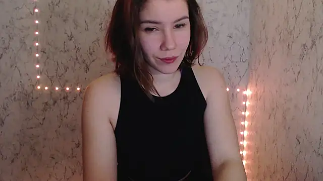 Snapshot of AdelMauds chatting on 5, 3, 2026 AdelMauds online show from 5, 3, 2026