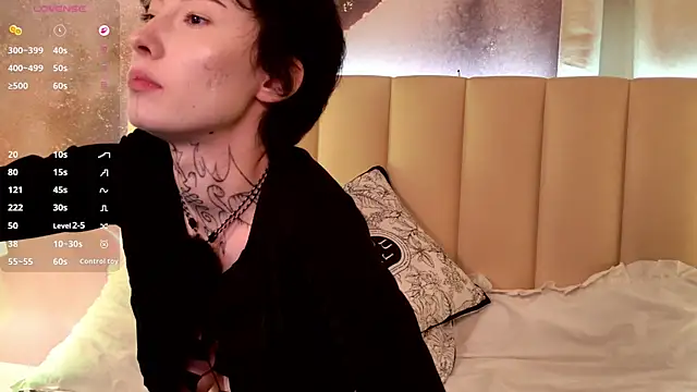 roxy morrison x online show from 20, 7, 2026