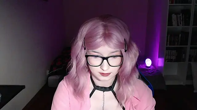 LunaXcherry online show from 2, 3, 2026