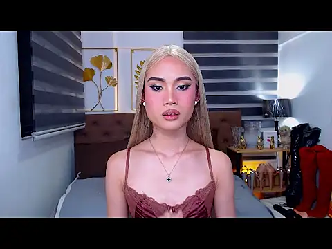 JuicyCockThea online show from 29, 4, 2026