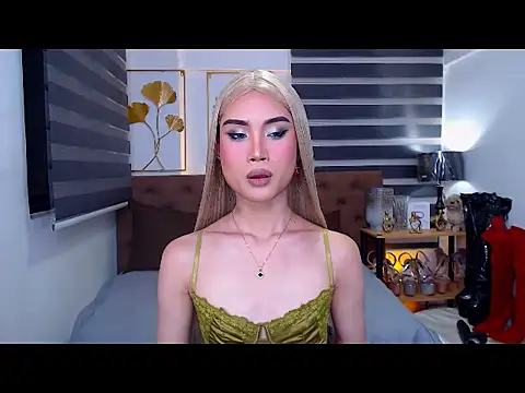 JuicyCockThea online show from 26, 5, 2026