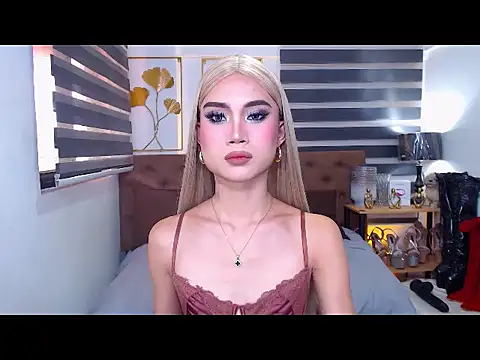 JuicyCockThea online show from 15, 6, 2026