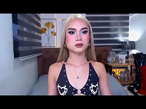 JuicyCockThea online show from 17, 6, 2026