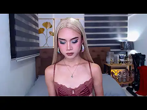 JuicyCockThea online show from 18, 6, 2026