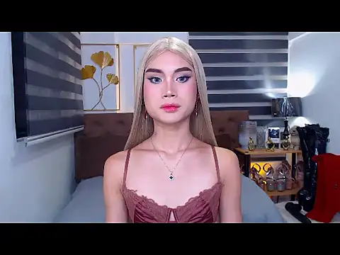 JuicyCockThea online show from 19, 6, 2026