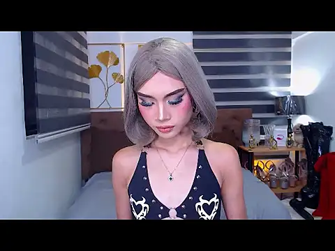JuicyCockThea online show from 24, 6, 2026