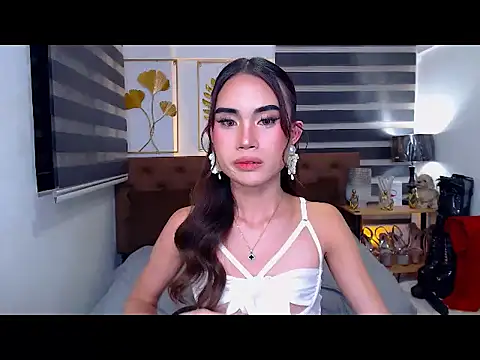 JuicyCockThea online show from 28, 7, 2026
