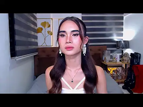 JuicyCockThea online show from 28, 7, 2026