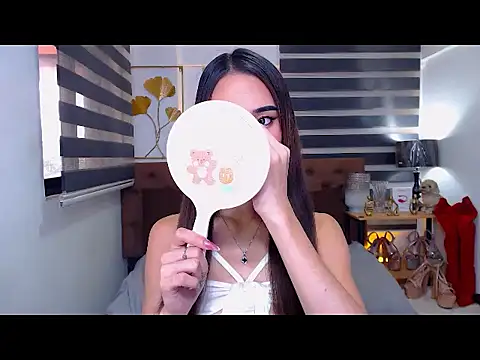JuicyCockThea online show from 6, 8, 2026