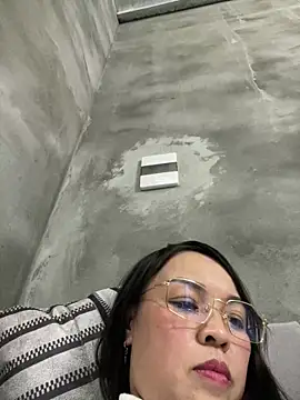 Snapshot of Strawberry-wet chatting on 15, 2, 2026 Strawberry-wet online show from 15, 2, 2026