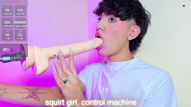 max femboy online show from 11, 6, 2026