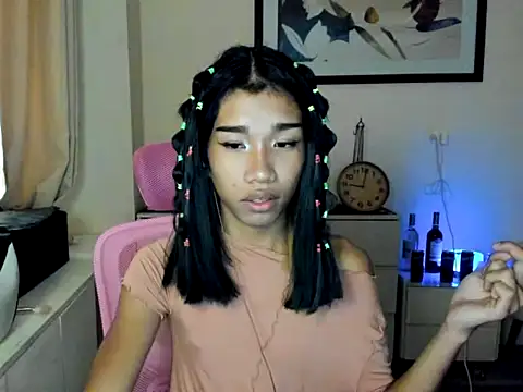 Queenoflustx online show from 2, 8, 2026