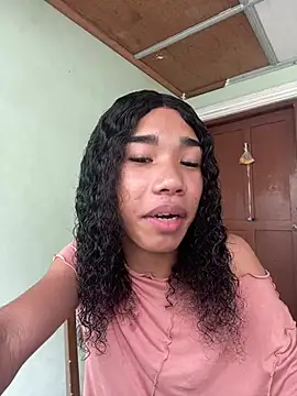 Queenoflustx online show from 4, 8, 2026