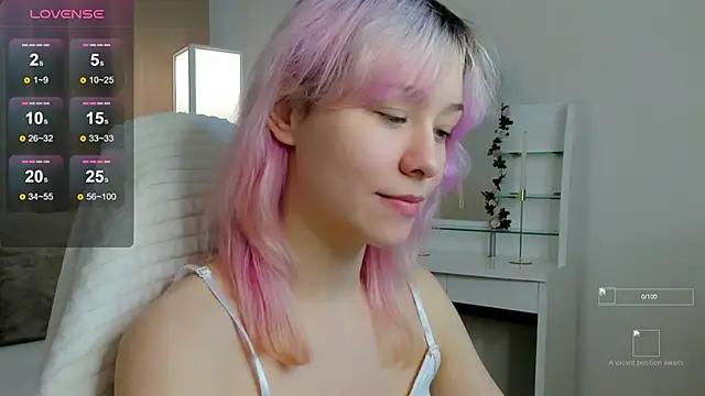 EmilyTrase online show from 12, 6, 2026
