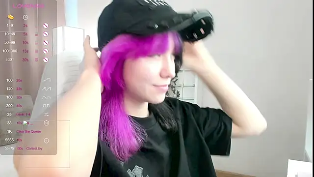 EmilyTrase online show from 27, 6, 2026