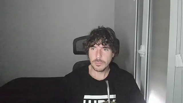 Snapshot of joaquin420_hot chatting on 17, 2, 2026 joaquin420 hot online show from 17, 2, 2026