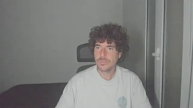 Snapshot of joaquin420_hot chatting on 5, 3, 2026 joaquin420 hot online show from 5, 3, 2026