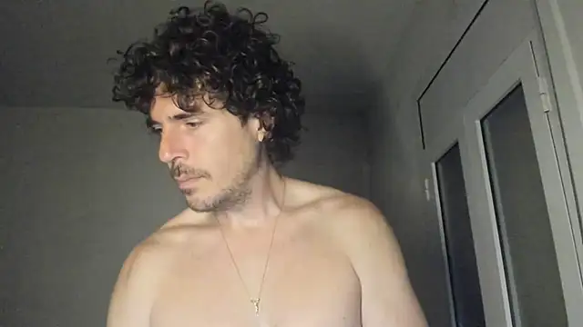 Snapshot of joaquin420_hot chatting on 6, 3, 2026 joaquin420 hot online show from 6, 3, 2026