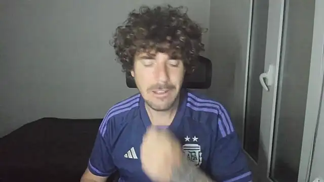 Snapshot of joaquin420_hot chatting on 7, 3, 2026 joaquin420 hot online show from 7, 3, 2026