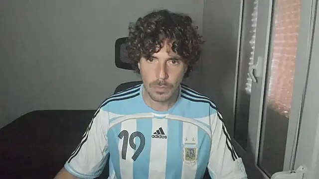 Snapshot of joaquin420_hot chatting on 14, 3, 2026 joaquin420 hot online show from 14, 3, 2026