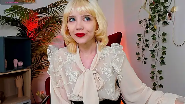 Snapshot of wow_angel chatting on 7, 3, 2026 wow angel online show from 7, 3, 2026