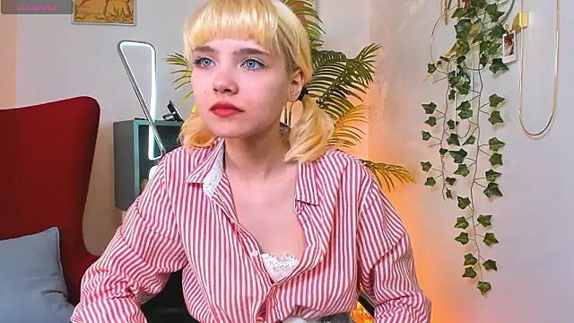 Snapshot of wow_angel chatting on 13, 3, 2026 wow angel online show from 13, 3, 2026