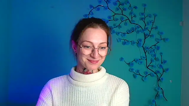 Snapshot of Esmi_Winter chatting on 15, 3, 2026 Esmi Winter online show from 15, 3, 2026