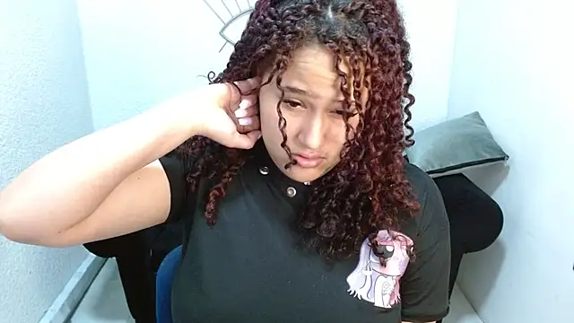 leilanewgirl online show from 25, 2, 2026