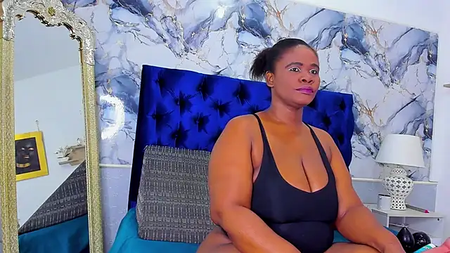 EBONY SWEEET  online show from 4, 6, 2026
