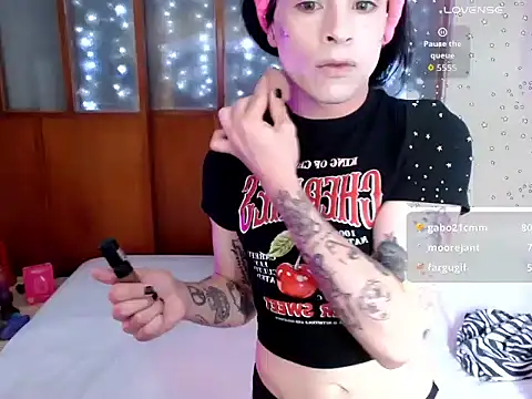 DanniHotBoy02 online show from 24, 2, 2026