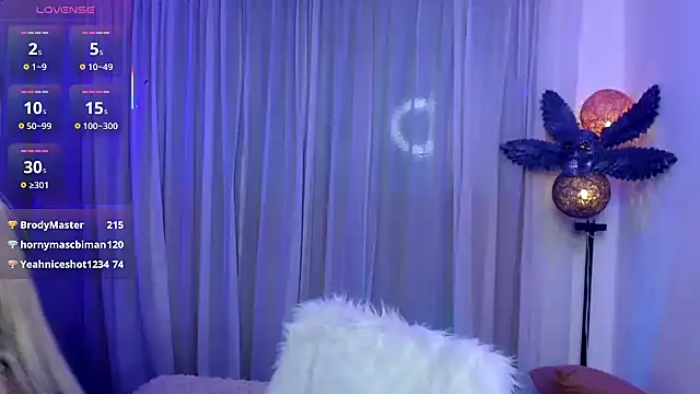 DanniHotBoy02 online show from 9, 5, 2026