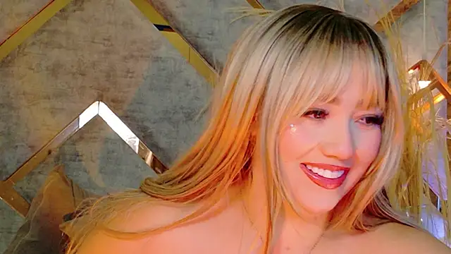 Hannah-Prada online show from 18, 4, 2026