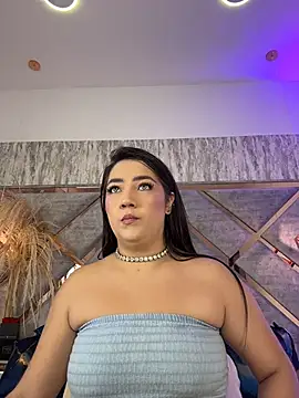 Hannah-Prada online show from 4, 7, 2026