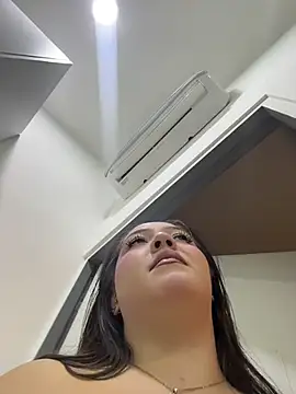 Hannah-Prada online show from 24, 7, 2026