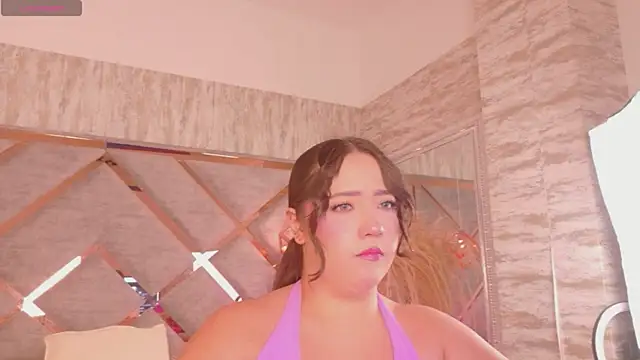 Hannah-Prada online show from 30, 7, 2026