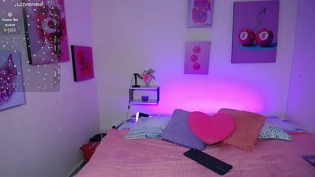 AnnyCotton online show from 8, 5, 2026