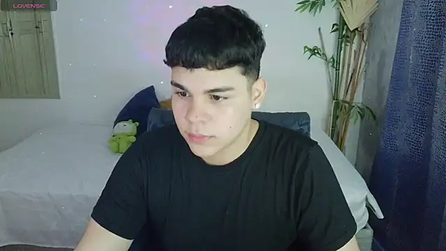 eithan jonnes online show from 10, 2, 2026