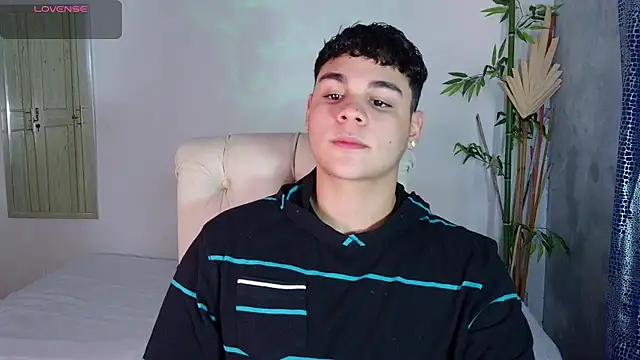 eithan jonnes online show from 12, 2, 2026