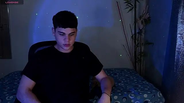 eithan jonnes online show from 24, 2, 2026