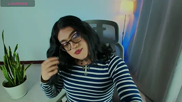 Snapshot of succubus_Vitta chatting on 28, 7, 2026 succubus Vitta online show from 28, 7, 2026