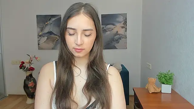 Effy Royse online show from 29, 4, 2026