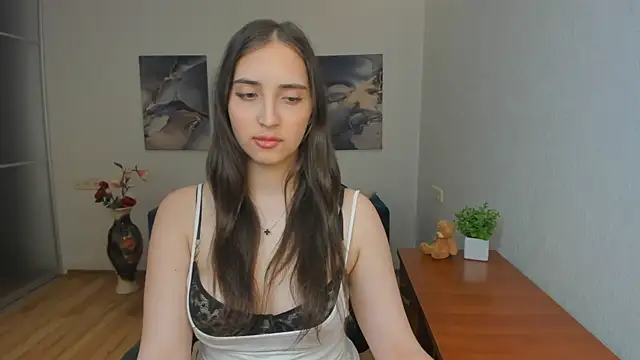 Effy Royse online show from 3, 5, 2026