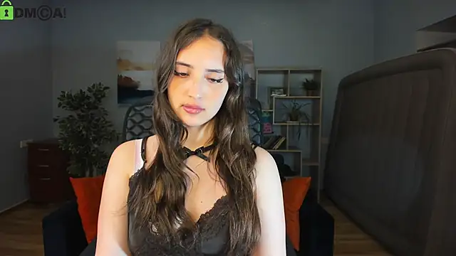 Effy Royse online show from 3, 7, 2026