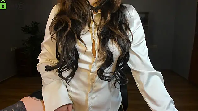 Effy Royse online show from 15, 7, 2026