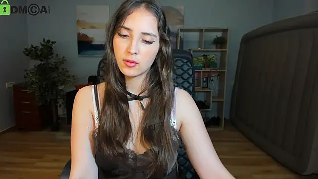 Effy Royse online show from 4, 8, 2026