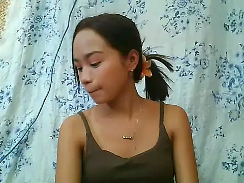 Asianpinay Skinny1818 online show from 2, 4, 2026